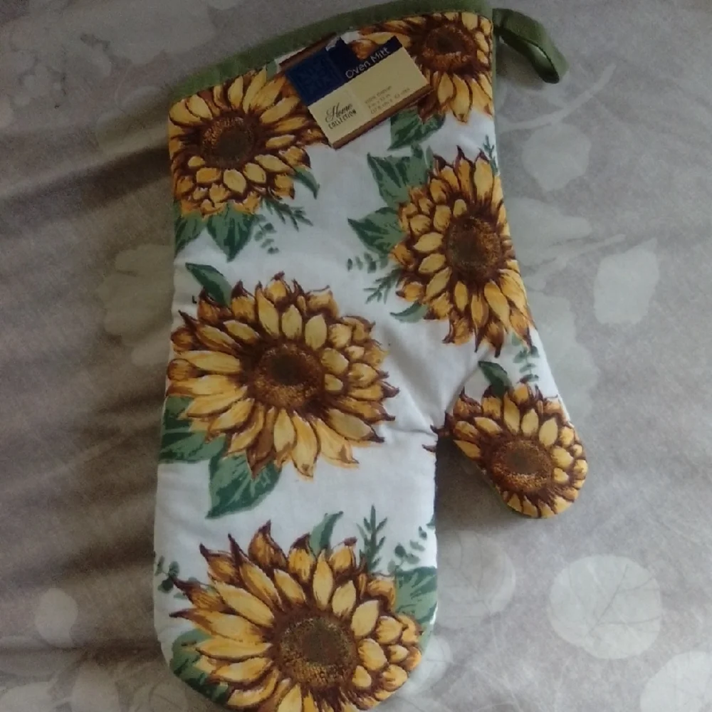 Sunflower Kitchen Set - Oven Mitt, Pot Holder, and Towel